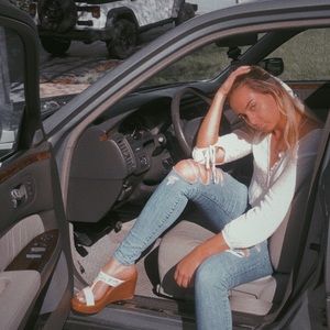 Size 7 Italian shoemakers wedges